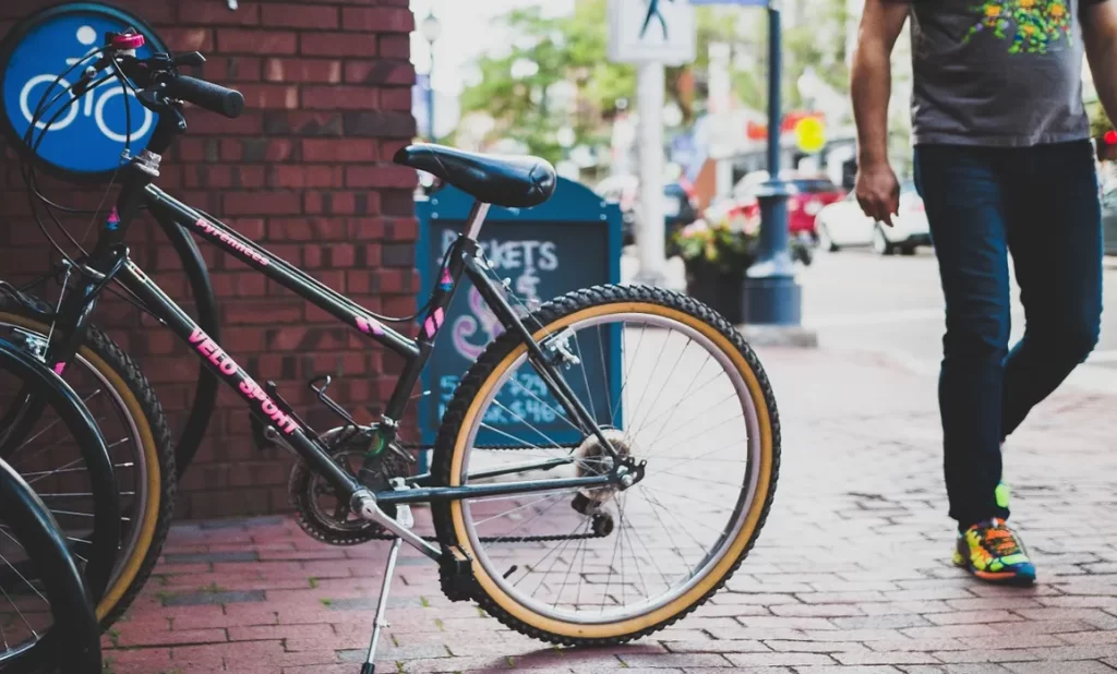 Bici aparcada en calle